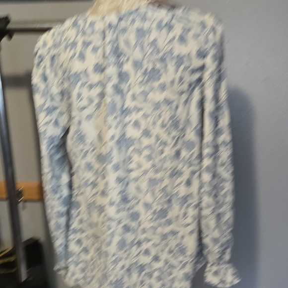 Chic Blue Floral Women's Blouse - Picture 8 of 8